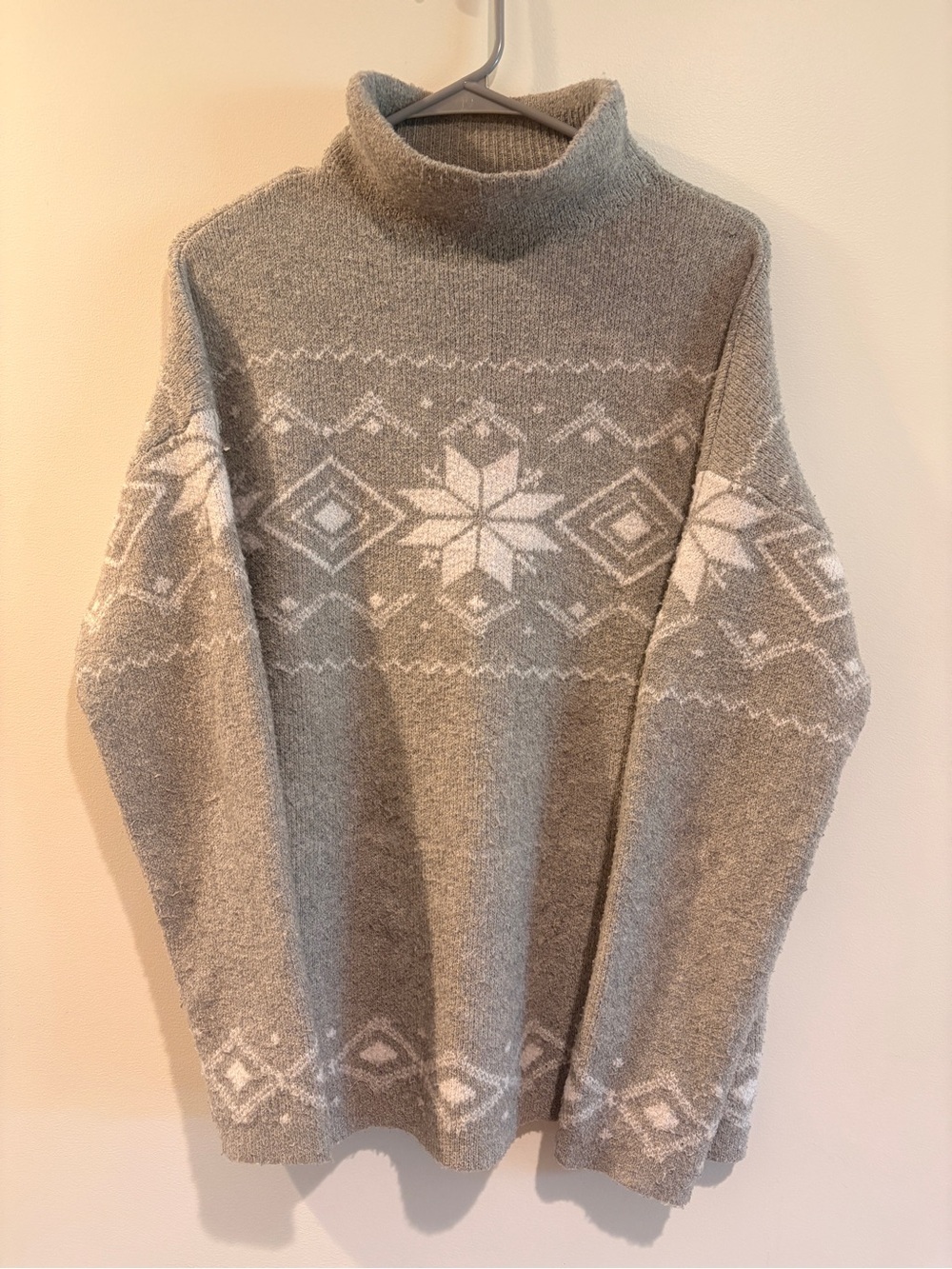 Christian Siriano Gray and White Nordic Turtleneck Sweater